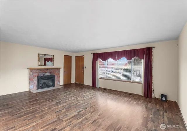 Photo 3 of Single family home for sale at 1209 N Orchard St, Tacoma, WA 98406 | MLS# NWM2585604 | Listing updated on 2026-10-01