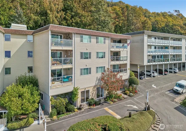 Photo 2 of Condo for sale at 10203 47th Avenue Sw #B3, Seattle, WA 98146 | MLS# NWM2585605 | Listing updated on 2026-09-30