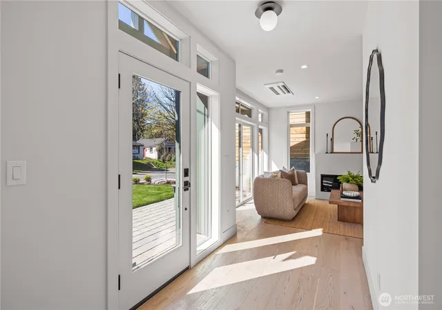 Photo 3 of Townhouse for sale at 3020 NE 95th Street, Seattle, WA 98115 | MLS# NWM2585608 | Listing updated on 2026-09-22