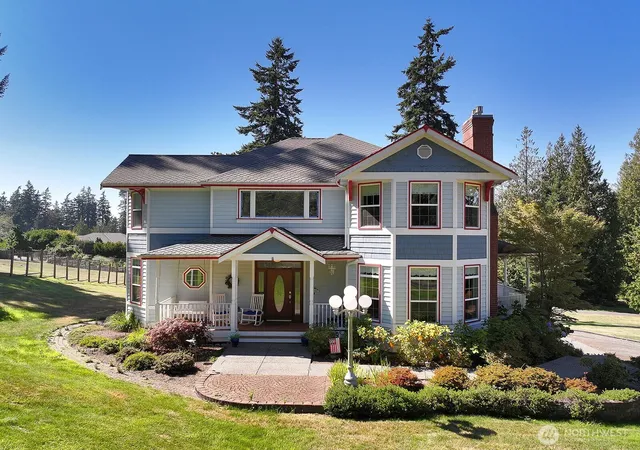 Photo 3 of Single family home for sale at 4312 Quaternary Rd, Clinton, WA 98236 | MLS# NWM2585611 | Listing updated on 2026-09-29