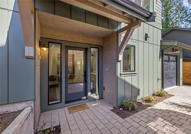 Photo 3 of Condo for sale at 3022 NE 95th Street, Seattle, WA 98115 | MLS# NWM2585618 | Listing updated on 2026-09-22