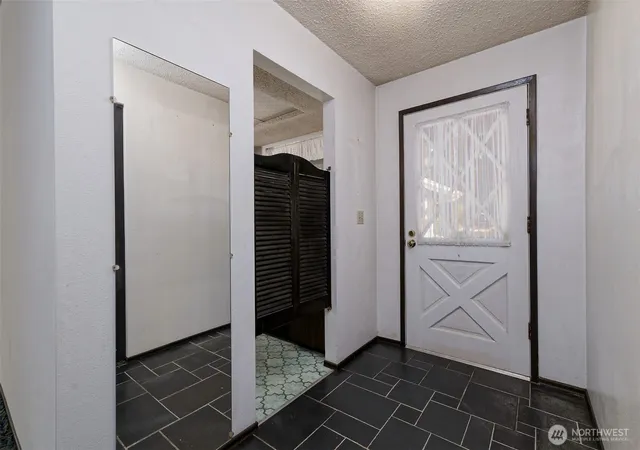Photo 3 of Sale Pending at 2471 Se Binns Swiger Loop Rd, Shelton, WA 98584 | MLS# NWM2585619 | Listing updated on 2026-09-25