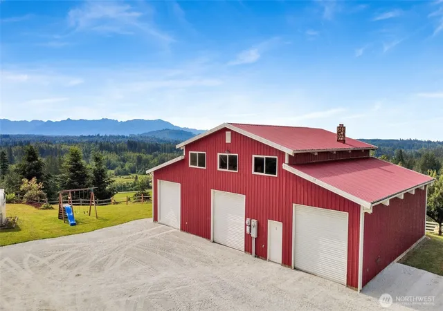 Photo 4 of House for sale at 18077 Fox Holw Ln, Bow, WA 98232 | MLS# NWM2585620 | Listing updated on 2026-09-29