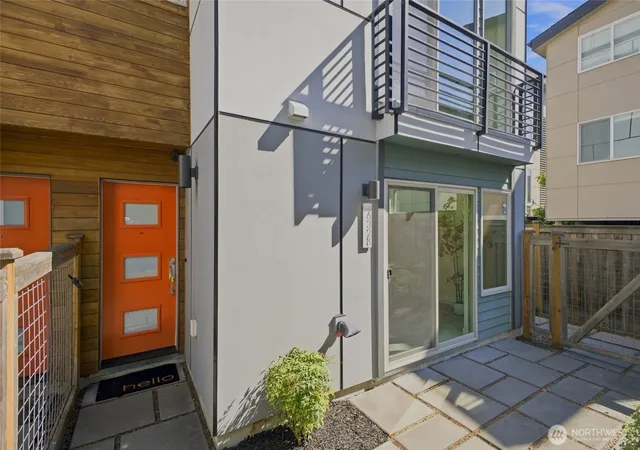Photo 1 of Townhouse for sale at 632 Northwest 85th St #B, Seattle, WA 98117 | MLS# NWM2585625 | Listing updated on 2026-09-26