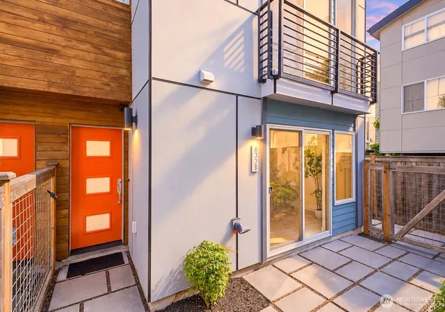 Photo 2 of Townhouse for sale at 632 Northwest 85th St #B, Seattle, WA 98117 | MLS# NWM2585625 | Listing updated on 2026-10-14