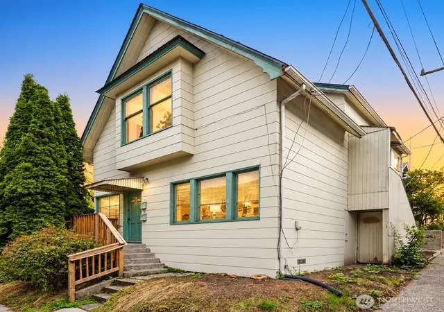 Photo 1 of Single family home for sale at 1717 E Thomas St, Seattle, WA 98112 | MLS# NWM2585628 | Listing updated on 2026-09-30
