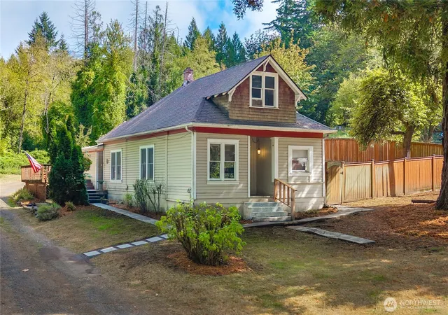 Photo 3 of Single family home for sale at 17026 S Vaughn Rd Nw, Vaughn, WA 98394 | MLS# NWM2585631 | Listing updated on 2026-09-24