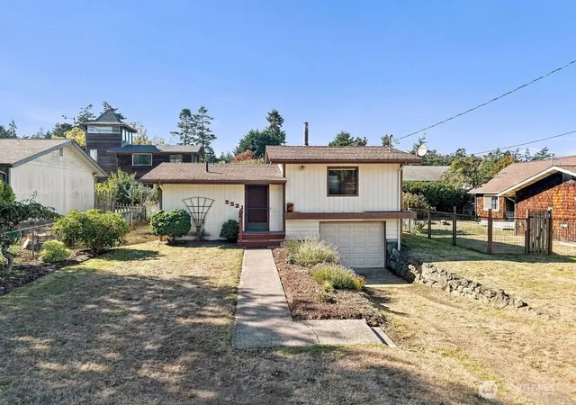 Single family home for sale at 5521 Jackman St, Port Townsend, WA 98368 | MLS# NWM2585636