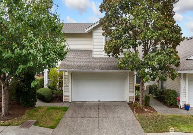 Condo for sale at 22109 43rd Avenue S, Kent, WA 98032 | MLS# NWM2585647