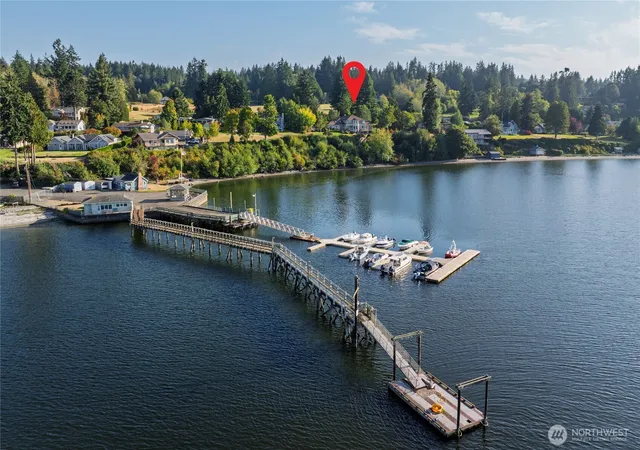Photo 4 of Single family home for sale at 580 NW Lofall Rd, Poulsbo, WA 98370 | MLS# NWM2585656 | Listing updated on 2026-09-24