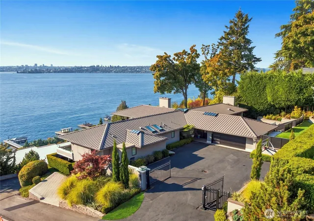 Single family home for sale at 3223 Evergreen Point Rd, Medina, WA 98039 | MLS# NWM2585673