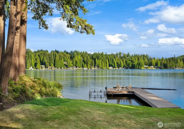 Single family home for sale at 3 SW Lake Roesiger Rd, Snohomish, WA 98290 | MLS# NWM2585688