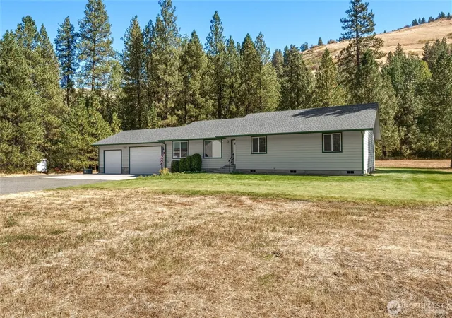 Photo 2 of Single family home for sale at 623 S Touchet Rd, Dayton, WA 99328 | MLS# NWM2585689 | Listing updated on 2026-09-23