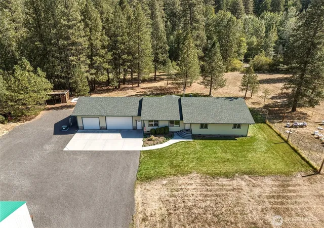 Photo 3 of Single family home for sale at 623 S Touchet Rd, Dayton, WA 99328 | MLS# NWM2585689 | Listing updated on 2026-09-23