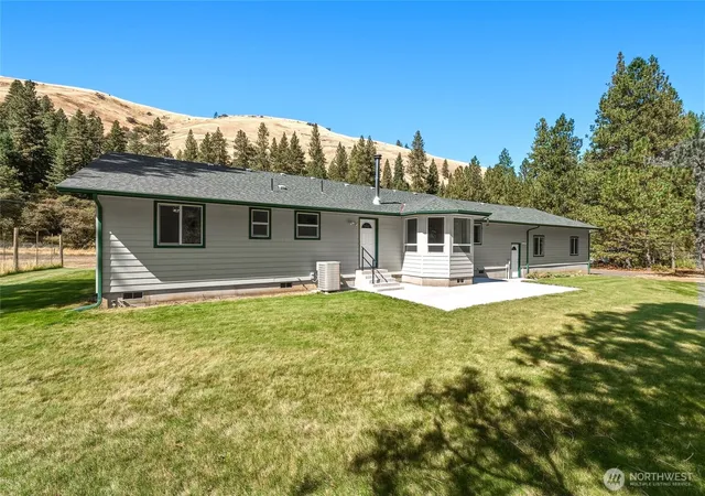 Photo 4 of Single family home for sale at 623 S Touchet Rd, Dayton, WA 99328 | MLS# NWM2585689 | Listing updated on 2026-09-23
