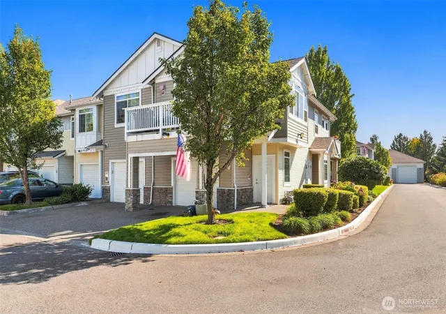 Photo 2 of Condo for sale at 6826 20th Street E #6, Fife, WA 98424 | MLS# NWM2585692 | Listing updated on 2026-09-30