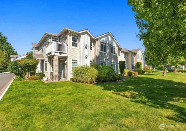 Photo 3 of Condo for sale at 6826 20th Street E #6, Fife, WA 98424 | MLS# NWM2585692 | Listing updated on 2026-09-30