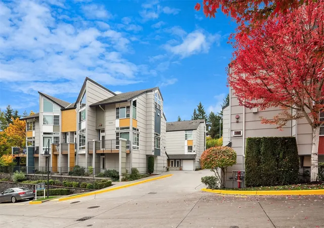 Photo 1 of Townhouse for sale at 15219 Ne 81st Way #106, Redmond, WA 98052 | MLS# NWM2585697 | Listing updated on 2026-10-16