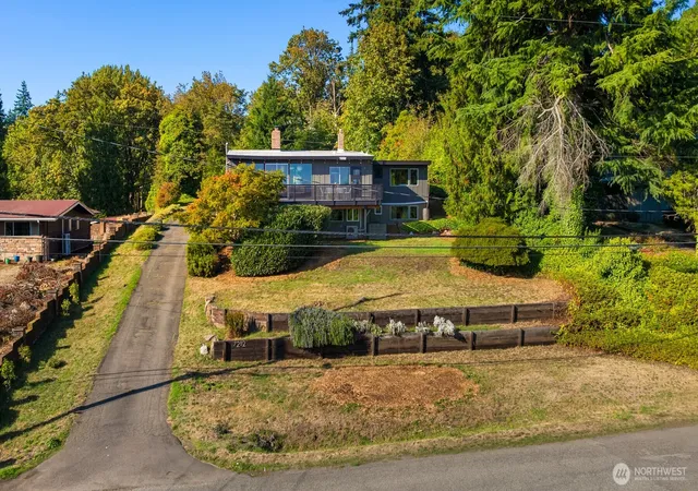 Photo 3 of Sale Pending at 7282 S 135th Street, Seattle, WA 98178 | MLS# NWM2585710 | Listing updated on 2026-09-27