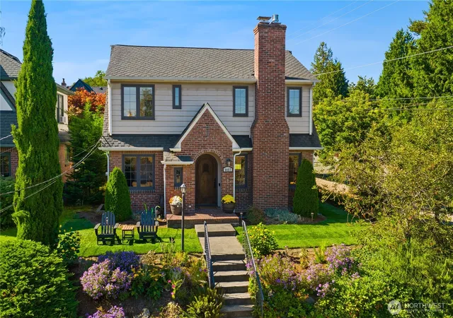Photo 1 of Sale Pending at 6857 32nd Avenue Ne, Seattle, WA 98115 | MLS# NWM2585712 | Listing updated on 2026-09-29