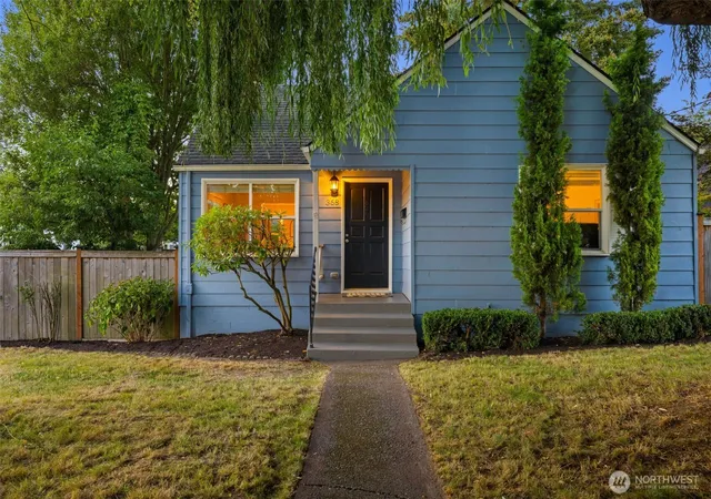 Photo 2 of Single family home for sale at 368 Nw 48th Street, Seattle, WA 98107 | MLS# NWM2585717 | Listing updated on 2026-10-01