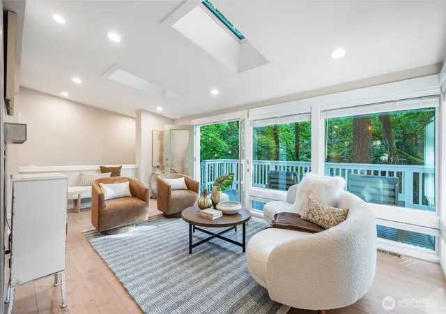 Photo 4 of Sale Pending at 12309 Hiram Pl NE, Seattle, WA 98125 | MLS# NWM2585719 | Listing updated on 2026-09-29