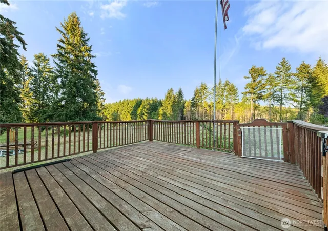 Photo 3 of Single family home for sale at 557 Tennessee Rd, Winlock, WA 98596 | MLS# NWM2585723 | Listing updated on 2026-09-28