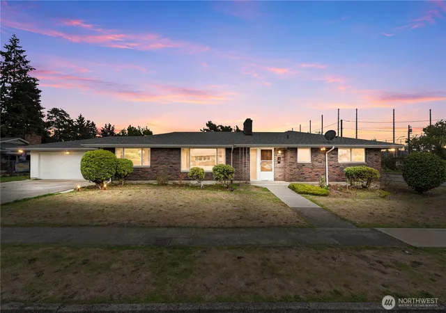 Photo 1 of Sale Pending at 1516 G St Se, Auburn, WA 98002 | MLS# NWM2585725 | Listing updated on 2026-09-27