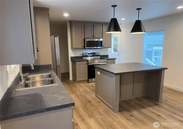 Photo 2 of Manufactured home for sale at 375 Union Ave Se #8, Renton, WA 98059 | MLS# NWM2585728 | Listing updated on 2026-09-25
