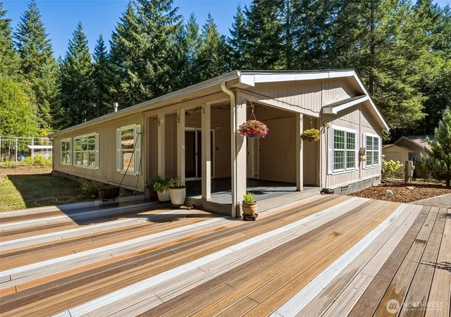 Photo 3 of Sale Pending at 40 E Lavender Ln, Shelton, WA 98584 | MLS# NWM2585734 | Listing updated on 2026-09-26