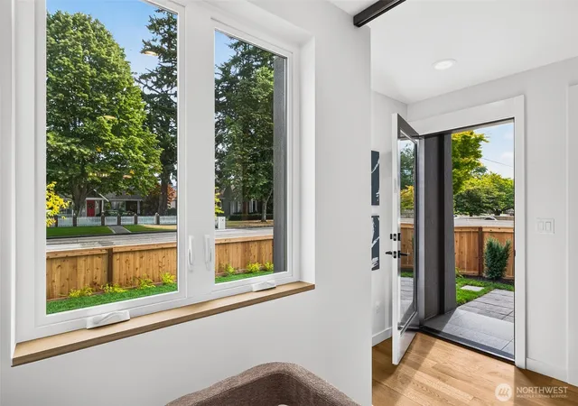 Photo 3 of Single family home for sale at 2631 34th Avenue W, Seattle, WA 98199 | MLS# NWM2585741 | Listing updated on 2026-10-01
