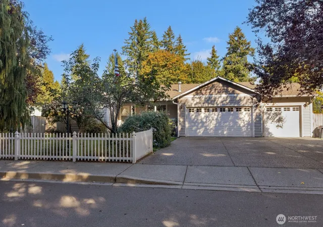 Photo 2 of Single family home for sale at 12007 35th Avenue Ne, Marysville, WA 98271 | MLS# NWM2585742 | Listing updated on 2026-09-25