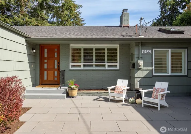 Photo 2 of Single family home for sale at 15522 1st Avenue Nw, Shoreline, WA 98177 | MLS# NWM2585747 | Listing updated on 2026-09-29