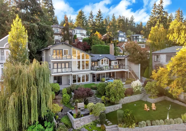Photo 1 of Single family home for sale at 9625 SE 71st Street, Mercer Island, WA 98040 | MLS# NWM2585762 | Listing updated on 2026-10-28