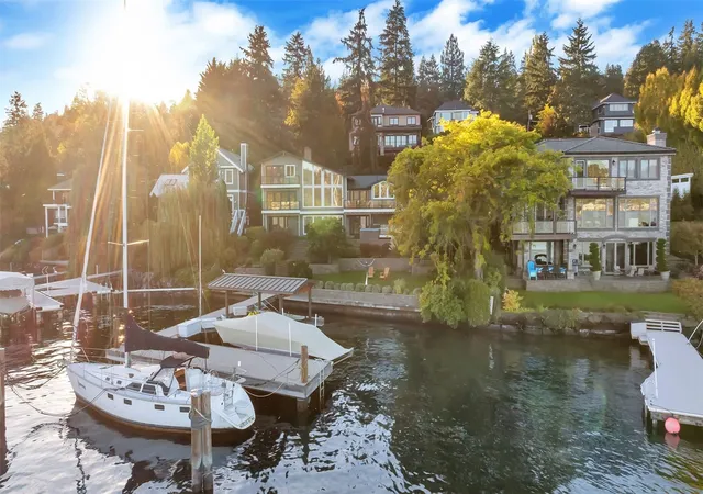 Photo 2 of Single family home for sale at 9625 SE 71st Street, Mercer Island, WA 98040 | MLS# NWM2585762 | Listing updated on 2026-10-28