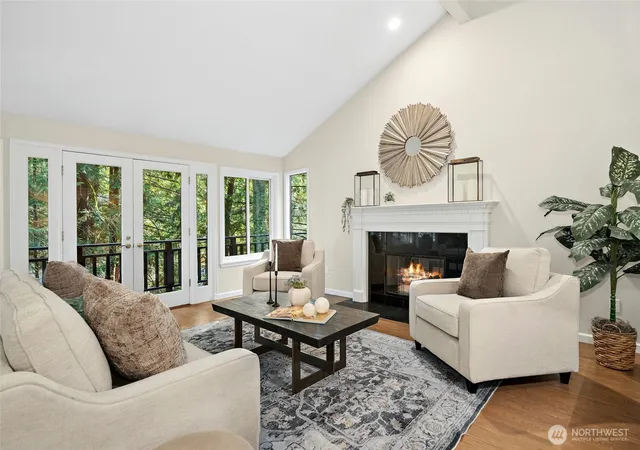 Photo 3 of Single family home for sale at 622 216th Avenue Ne, Sammamish, WA 98074 | MLS# NWM2585772 | Listing updated on 2026-10-01