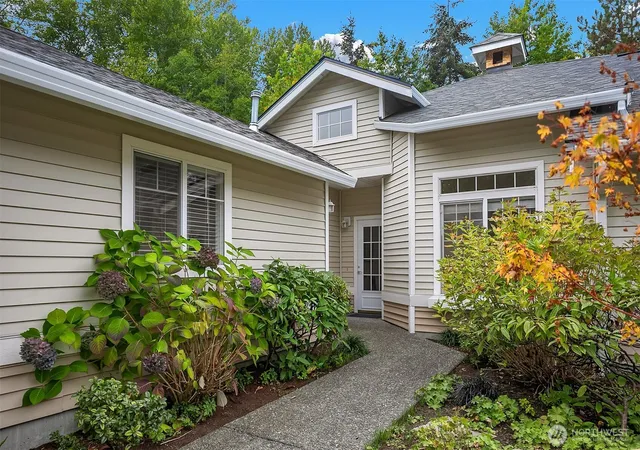 Photo 2 of Condo for sale at 22229 43rd Avenue S #5-1, Kent, WA 98032 | MLS# NWM2585784 | Listing updated on 2026-09-30