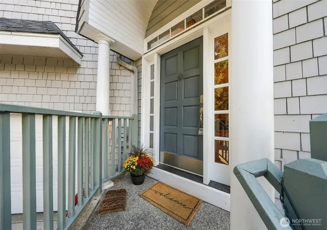 Photo 3 of Single family home for sale at 12117 Clearview Dr, Edmonds, WA 98026 | MLS# NWM2585787 | Listing updated on 2026-10-01