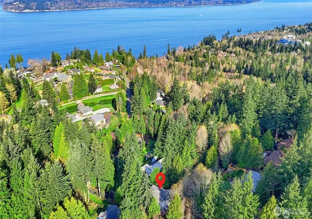 Photo 40 of Single family home for sale at 12117 Clearview Dr, Edmonds, WA 98026 | MLS# NWM2585787 | Listing updated on 2026-10-12