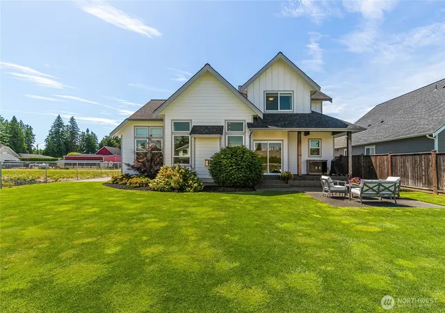 Photo 1 of Single family home for sale at 814 Rye Ct, Lynden, WA 98264 | MLS# NWM2585791 | Listing updated on 2026-09-25