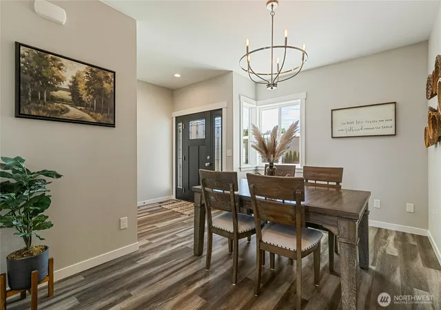 Photo 4 of Single family home for sale at 814 Rye Ct, Lynden, WA 98264 | MLS# NWM2585791 | Listing updated on 2026-09-25