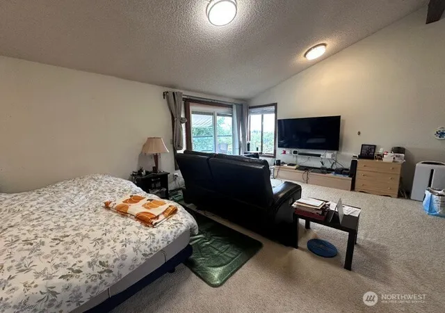 Photo 3 of Sale Pending at 7624 48th Avenue W, Mukilteo, WA 98275 | MLS# NWM2585798 | Listing updated on 2026-10-02