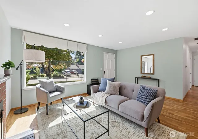 Photo 3 of Single family home for sale at 4222 Se 3rd Street, Renton, WA 98059 | MLS# NWM2585805 | Listing updated on 2026-10-01