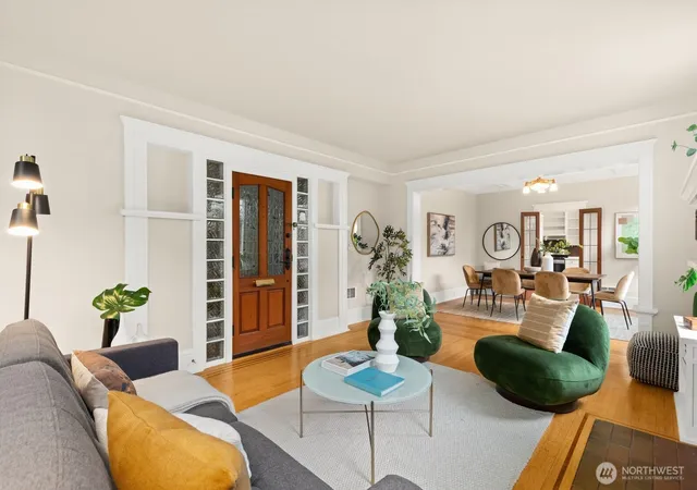 Photo 3 of Condo for sale at 2915 Franklin Ave E #A, Seattle, WA 98102 | MLS# NWM2585814 | Listing updated on 2026-10-01