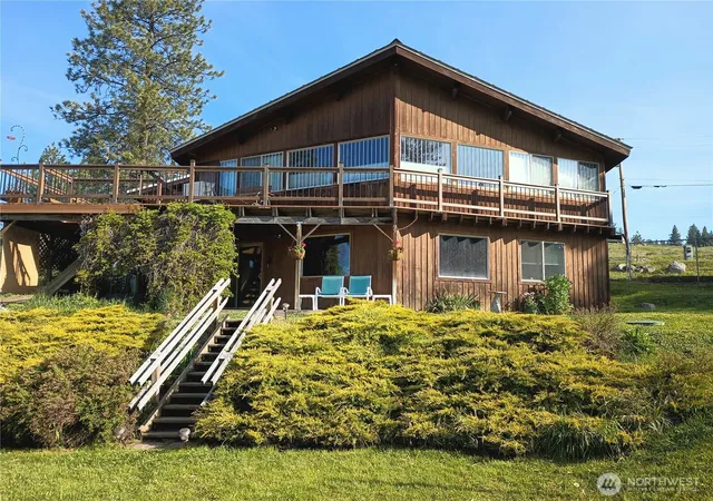 Single family home for sale at 680 E Delaware St, Republic, WA 99166 | MLS# NWM2585817