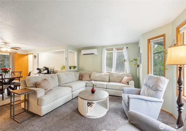 Photo 3 of Single family home for sale at 120 Apple Ln, Kelso, WA 98626 | MLS# NWM2585820 | Listing updated on 2026-09-30