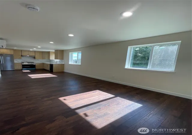 Photo 2 of Single family home for sale at 205 7th Street, Raymond, WA 98577 | MLS# NWM2585824 | Listing updated on 2026-09-30