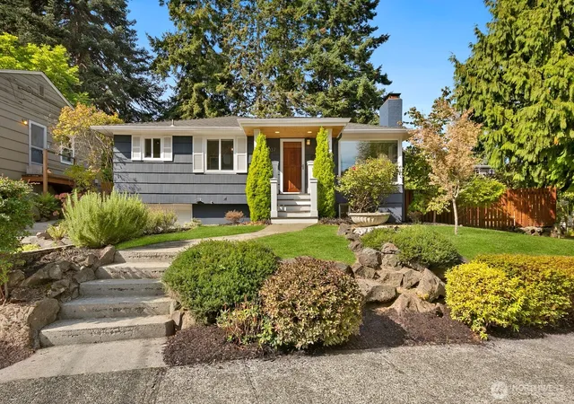 Photo 1 of Single family home for sale at 4037 30th Avenue W, Seattle, WA 98199 | MLS# NWM2585826 | Listing updated on 2026-09-24
