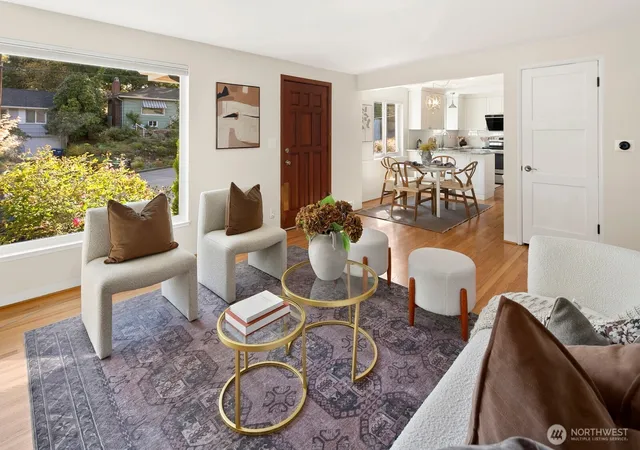 Photo 4 of Single family home for sale at 4037 30th Avenue W, Seattle, WA 98199 | MLS# NWM2585826 | Listing updated on 2026-09-24