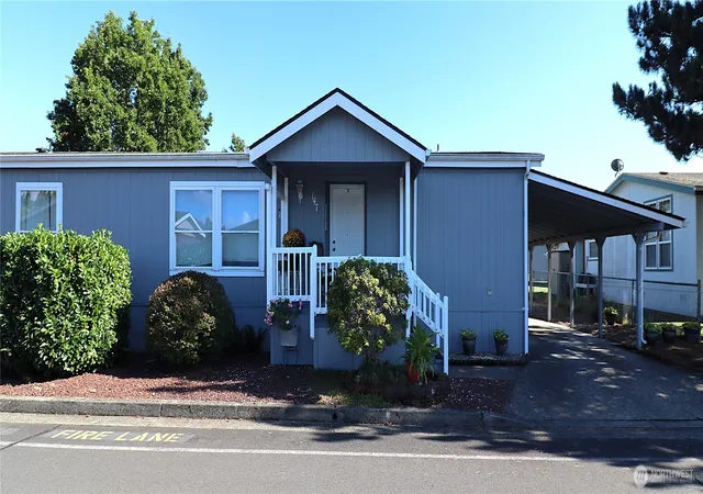 Photo 1 of Manufactured home for sale at 147 Blue Heron Dr, Longview, WA 98632 | MLS# NWM2585834 | Listing updated on 2026-09-28
